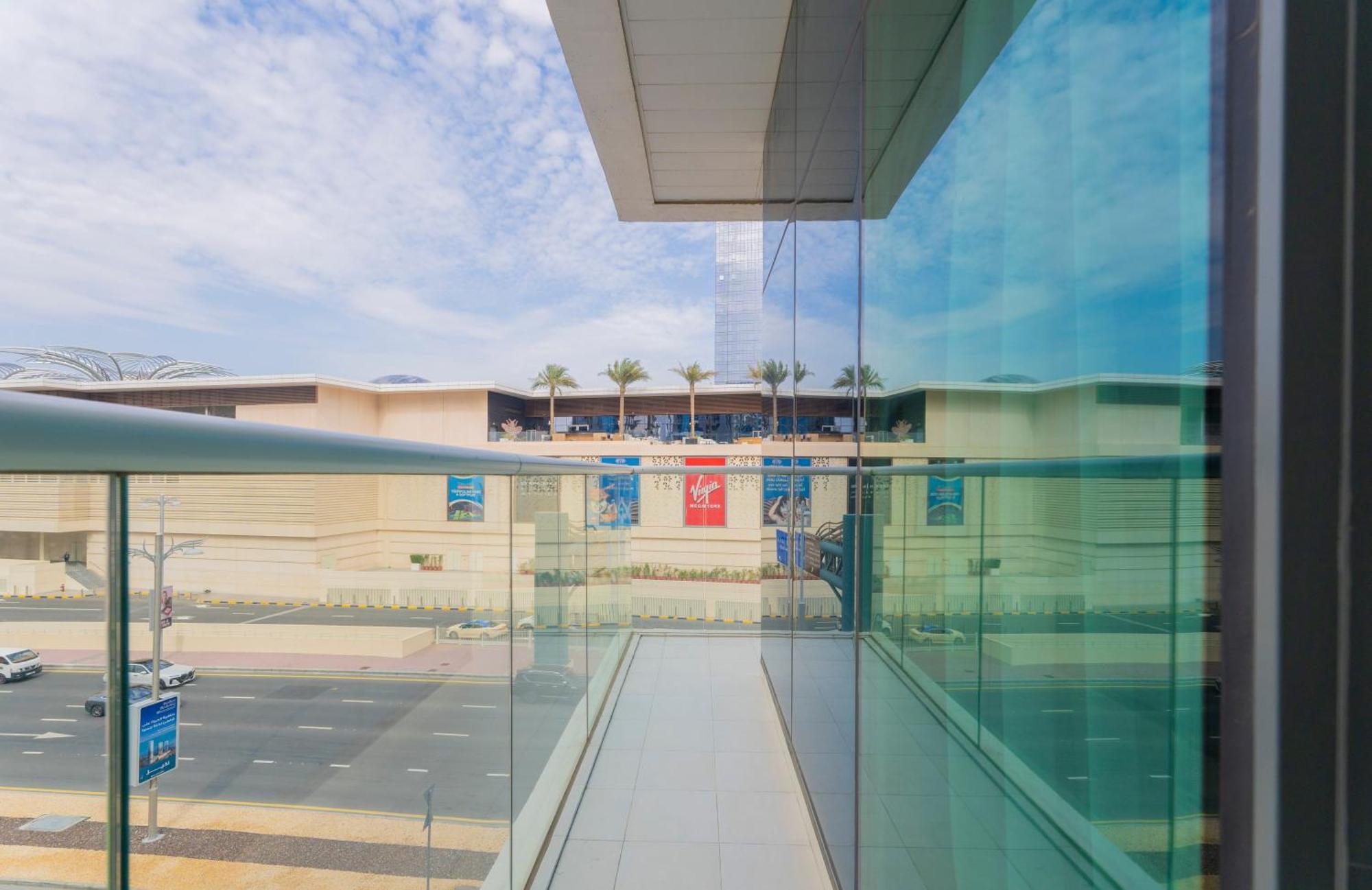 Studio With Private Beach Access At Palm Jumeirah Dubai Exteriör bild
