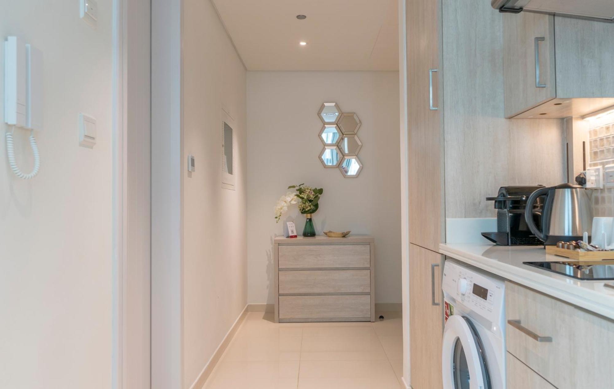 Studio With Private Beach Access At Palm Jumeirah Dubai Exteriör bild