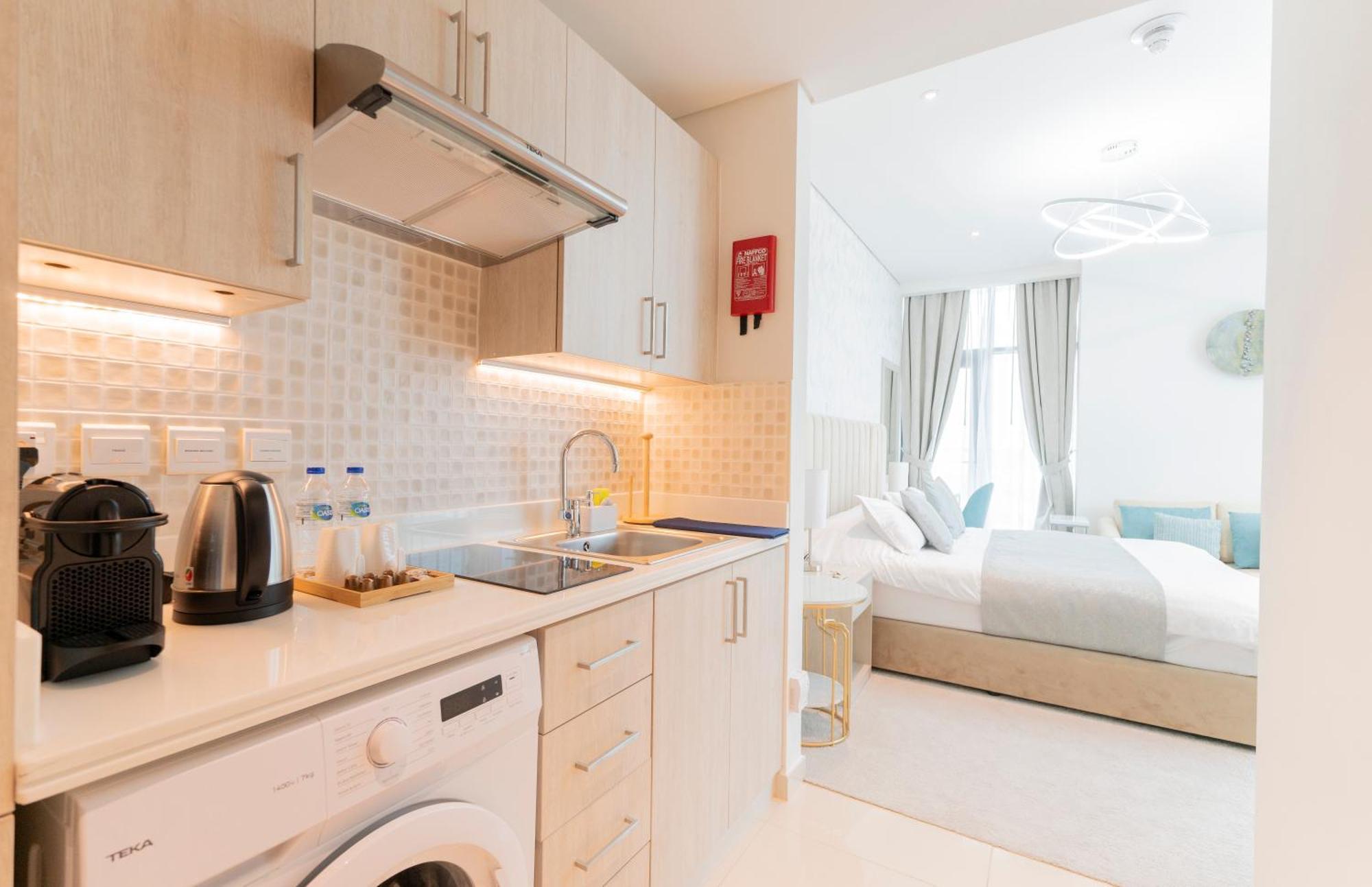 Studio With Private Beach Access At Palm Jumeirah Dubai Exteriör bild