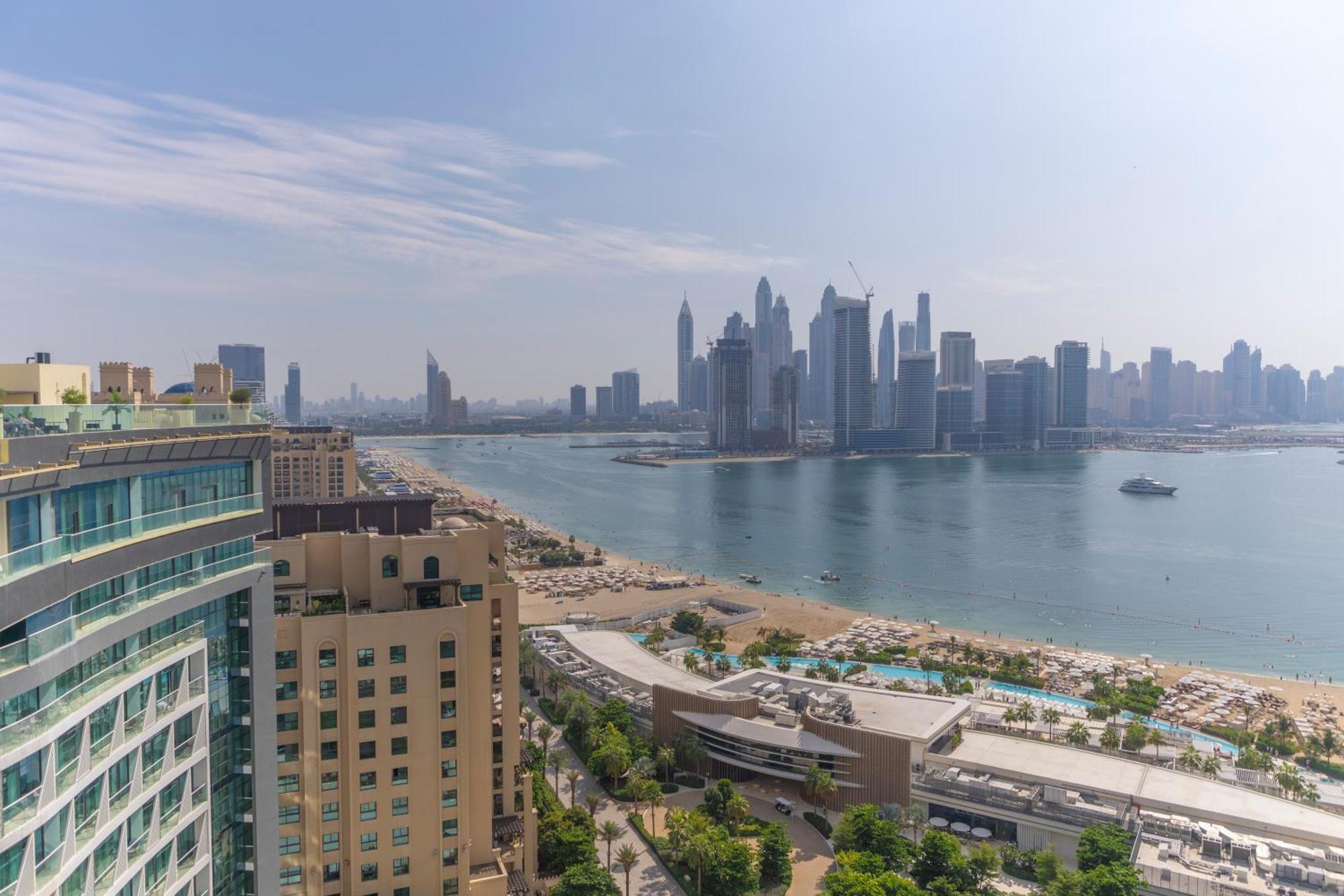Studio With Private Beach Access At Palm Jumeirah Dubai Exteriör bild