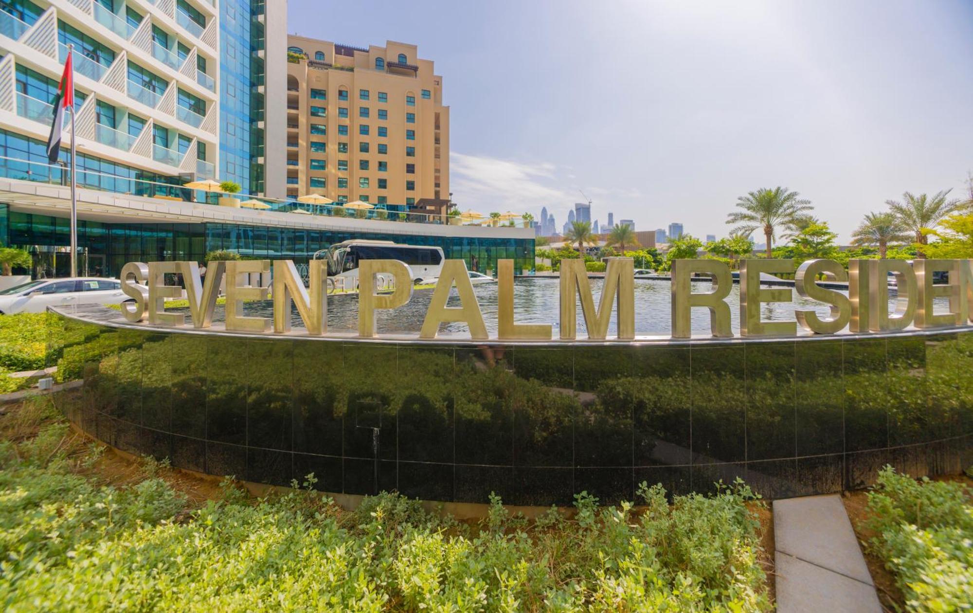 Studio With Private Beach Access At Palm Jumeirah Dubai Exteriör bild
